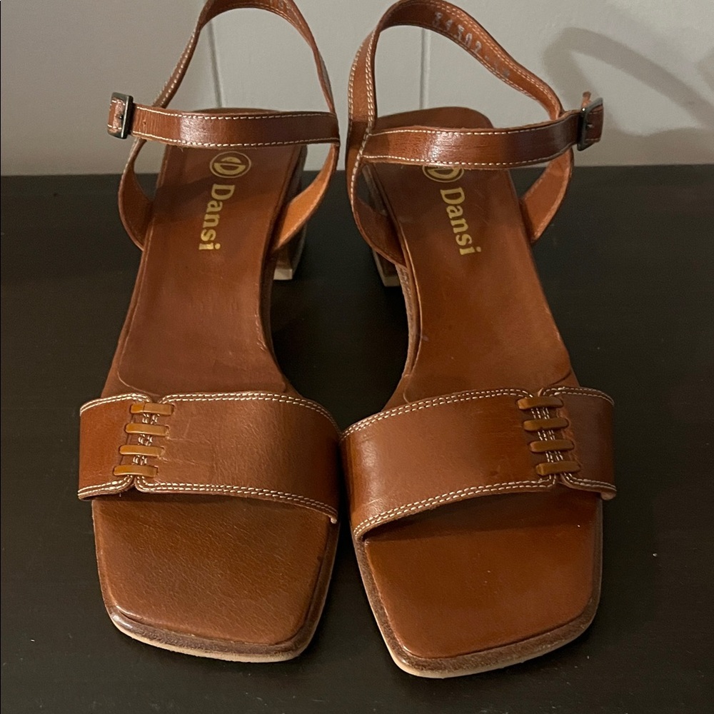 Dansi Made in Spain Brown Leather Square-Toe Ankle-Strap Sandals Size 6.5-7 (37)